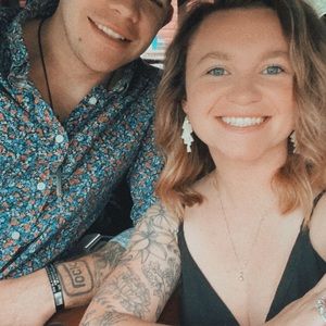 Meet your Posher, Hayley